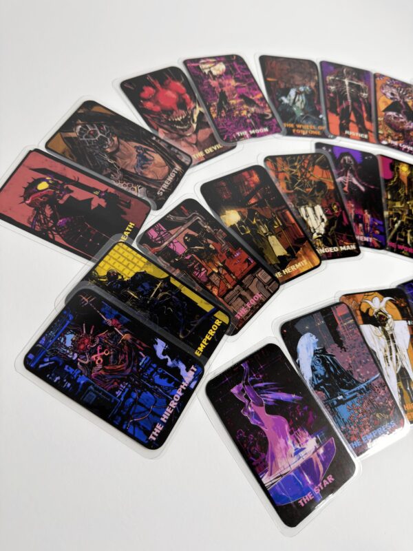 set completo de cartas tarot de cyberpunk 2077 Mazo de cartas de Tarot con estética Cyberpunk y arte futurista oscuro